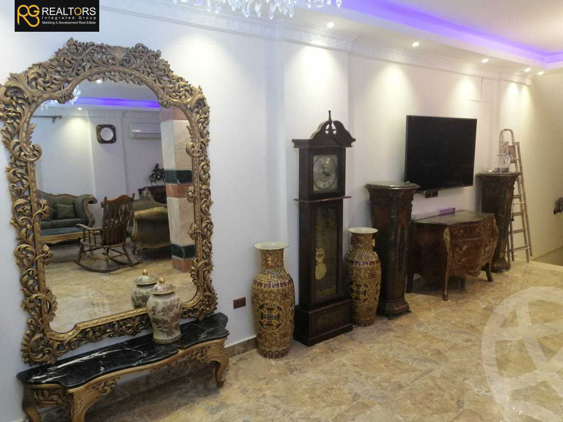 https://aqarmap.com.eg/en/listing/6249908-for-sale-cairo-el-sheikh-zayed-city-compounds-el-yasmeen-compound