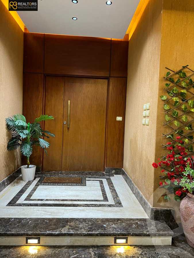 https://aqarmap.com.eg/en/listing/6249922-for-sale-cairo-el-sheikh-zayed-city-compounds-el-khamayel