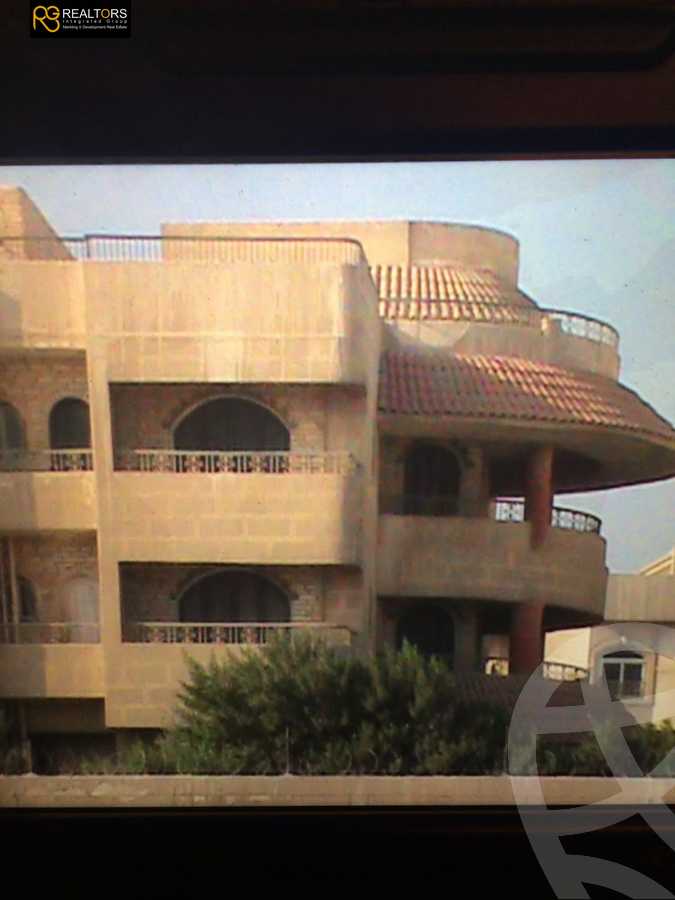 https://aqarmap.com.eg/ar/listing/6253850-for-sale-cairo-6th-of-october-featured-neighborhood-first-touristic-village-al-lewaa-mohammed-ezzat-el-zyadi-st