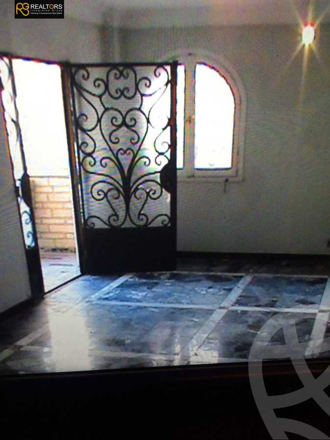 https://aqarmap.com.eg/ar/listing/6253850-for-sale-cairo-6th-of-october-featured-neighborhood-first-touristic-village-al-lewaa-mohammed-ezzat-el-zyadi-st