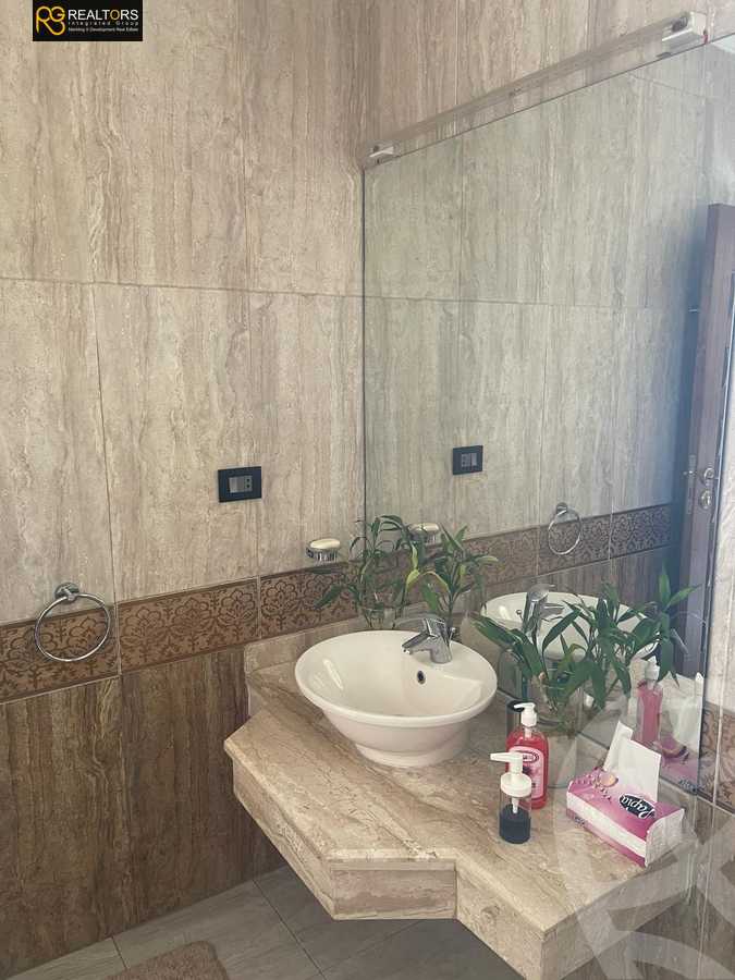 https://aqarmap.com.eg/en/listing/6256733-for-sale-cairo-el-sheikh-zayed-city-compounds-greens