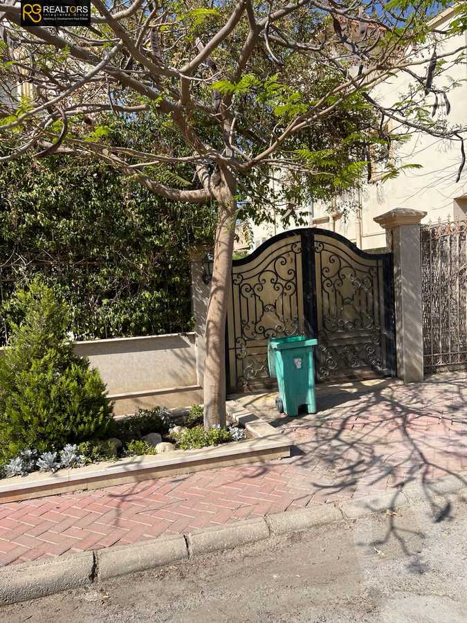 https://aqarmap.com.eg/en/listing/6256733-for-sale-cairo-el-sheikh-zayed-city-compounds-greens
