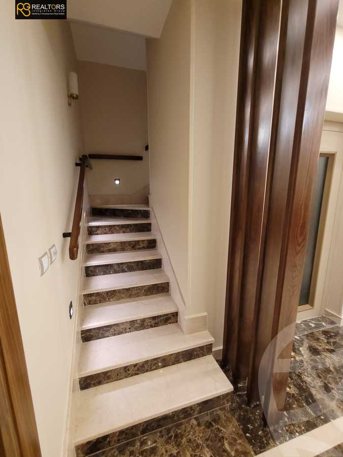 https://aqarmap.com.eg/en/listing/6258654-for-sale-cairo-el-sheikh-zayed-city-compounds-continental-residence