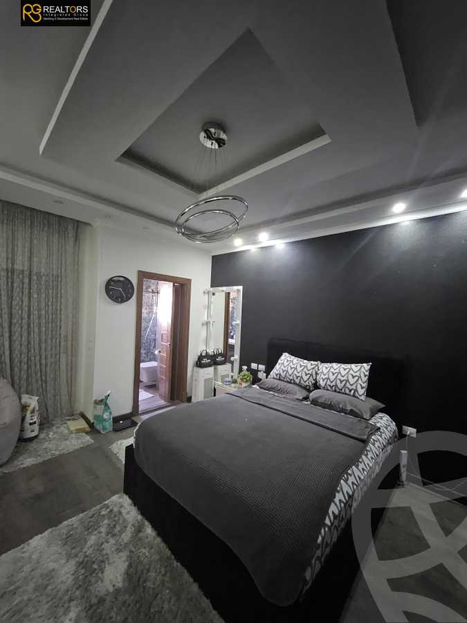 https://aqarmap.com.eg/en/listing/6258654-for-sale-cairo-el-sheikh-zayed-city-compounds-continental-residence