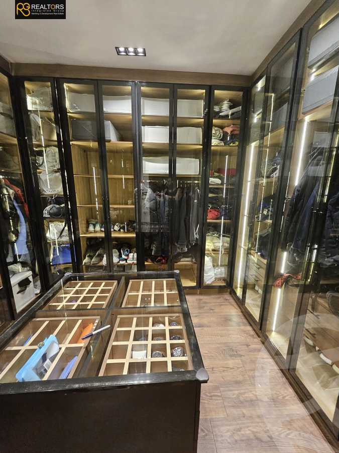 https://aqarmap.com.eg/en/listing/6258654-for-sale-cairo-el-sheikh-zayed-city-compounds-continental-residence