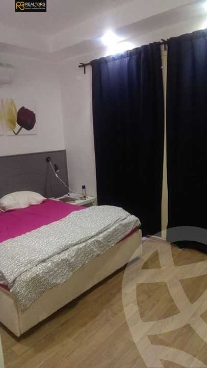 https://aqarmap.com.eg/ar/listing/6258843-for-sale-cairo-el-sheikh-zayed-city-compounds-meadows-park