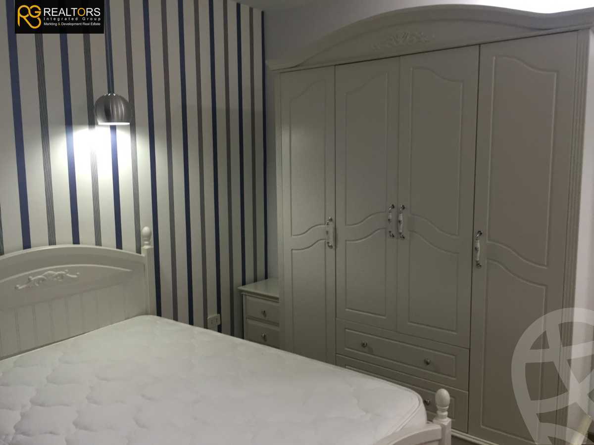 https://aqarmap.com.eg/ar/listing/6258843-for-sale-cairo-el-sheikh-zayed-city-compounds-meadows-park