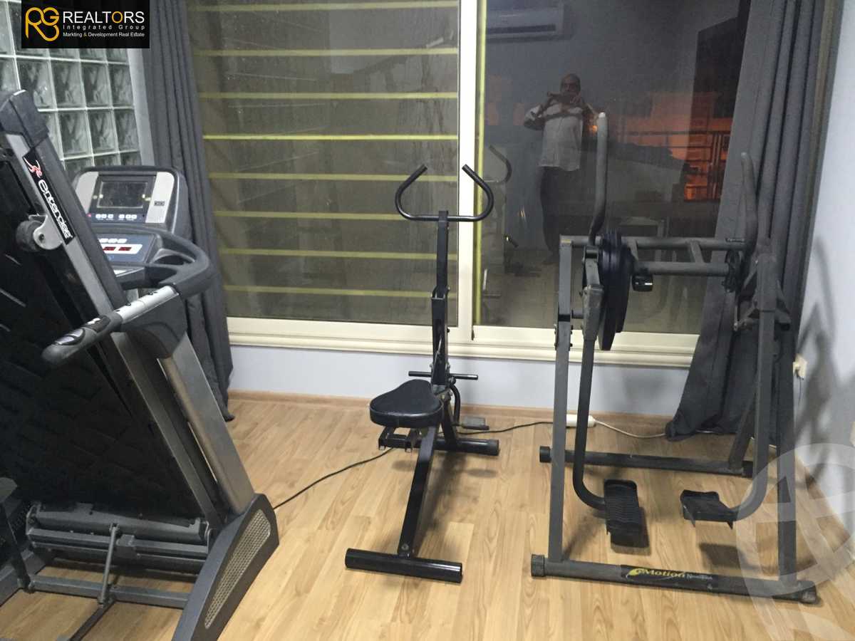 https://aqarmap.com.eg/ar/listing/6258843-for-sale-cairo-el-sheikh-zayed-city-compounds-meadows-park