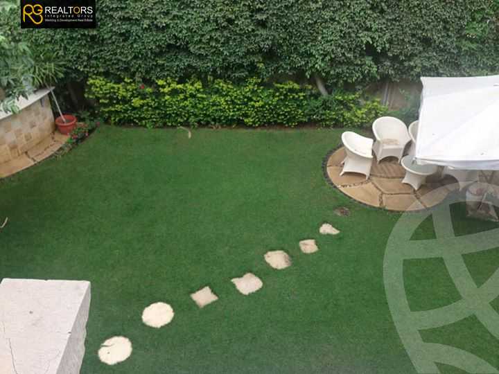 https://aqarmap.com.eg/en/listing/6290058-for-sale-cairo-6th-of-october-compounds-royal-hills