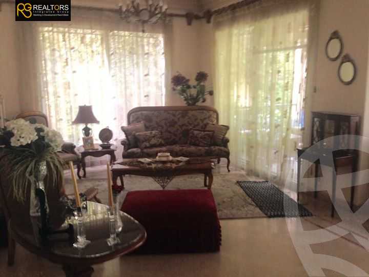 https://aqarmap.com.eg/en/listing/6290058-for-sale-cairo-6th-of-october-compounds-royal-hills