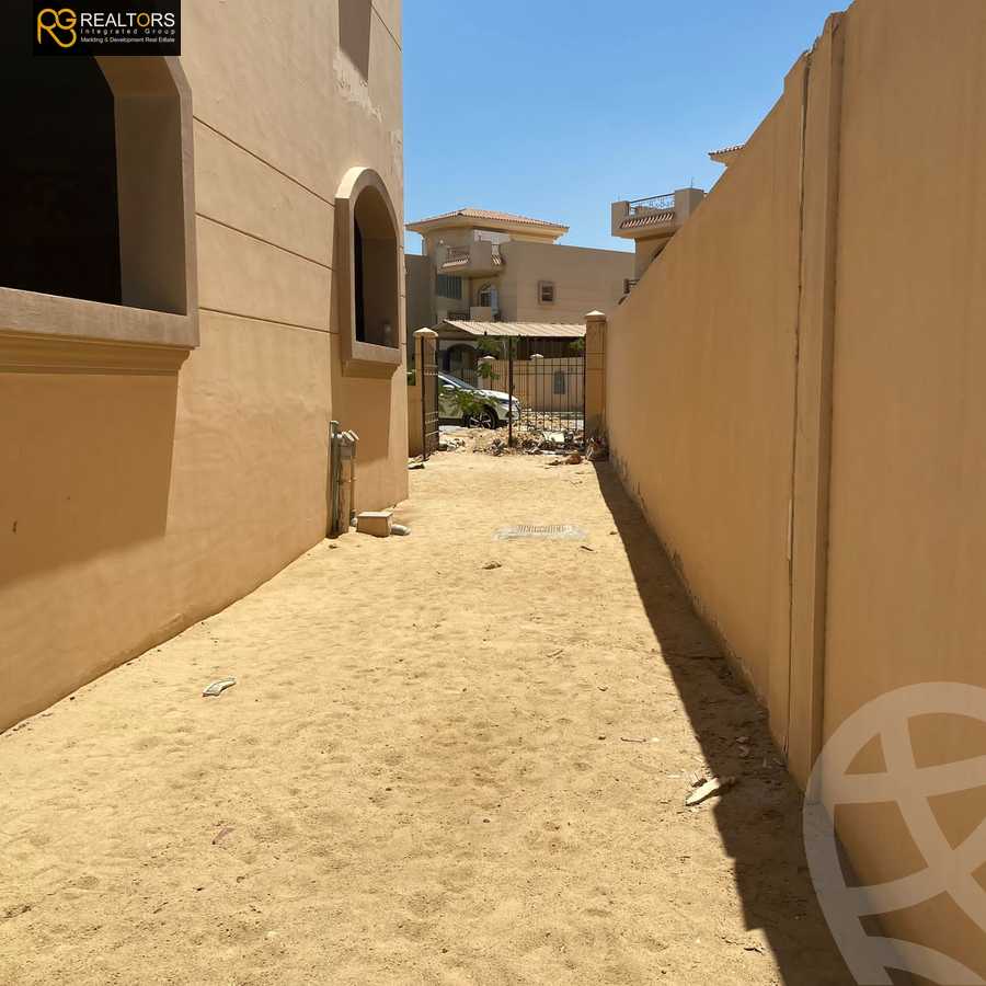 https://aqarmap.com.eg/ar/listing/6294709-for-sale-cairo-6th-of-october-compounds-dream-land-flower-resort