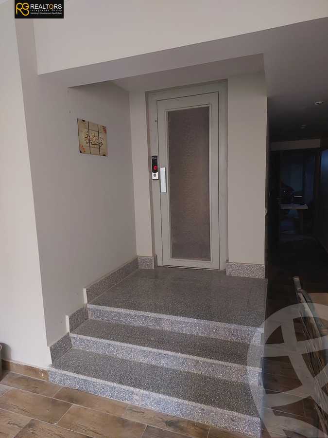 https://aqarmap.com.eg/en/listing/6316142-for-sale-cairo-el-sheikh-zayed-city-compounds-zayed-heights-compound
