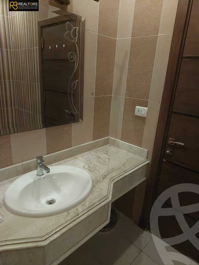 https://aqarmap.com.eg/en/listing/6316142-for-sale-cairo-el-sheikh-zayed-city-compounds-zayed-heights-compound