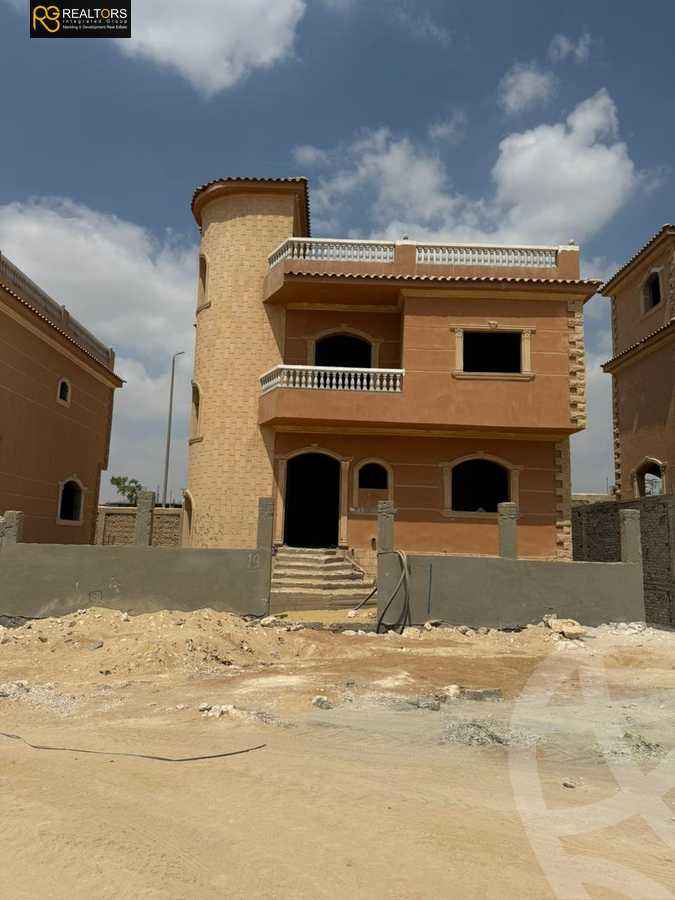 https://aqarmap.com.eg/ar/listing/6316186-for-sale-cairo-6th-of-october-compounds-first-heights