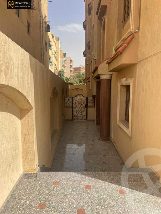 https://aqarmap.com.eg/ar/listing/6316371-for-sale-cairo-6th-of-october-el-ahyaa-neighborhood-5th-street-2
