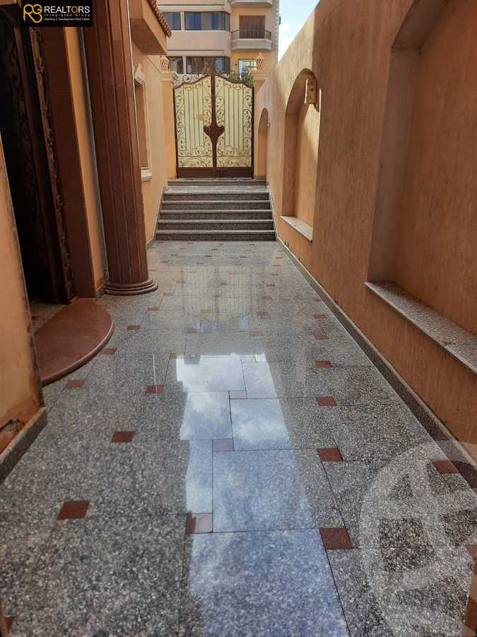 https://aqarmap.com.eg/ar/listing/6316371-for-sale-cairo-6th-of-october-el-ahyaa-neighborhood-5th-street-2