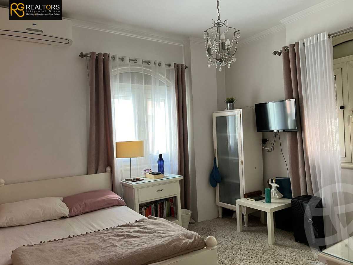 https://aqarmap.com.eg/ar/listing/6316379-for-sale-cairo-6th-of-october-ganob-el-ahyaaa-hay-el-andalous