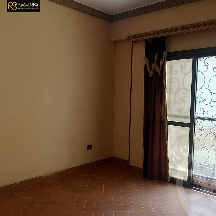 https://aqarmap.com.eg/ar/listing/6316394-for-sale-cairo-6th-of-october-hadaeq-october-kmbwnd-fy-hdyq-ktwbr-el-fardoos-city