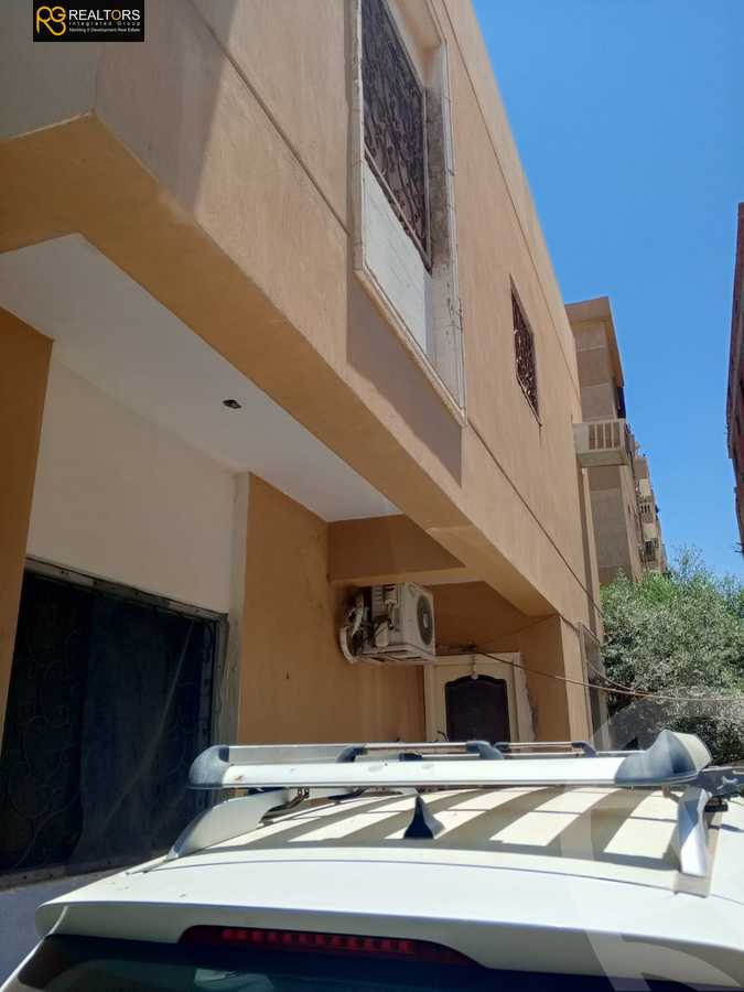 https://aqarmap.com.eg/ar/listing/6316394-for-sale-cairo-6th-of-october-hadaeq-october-kmbwnd-fy-hdyq-ktwbr-el-fardoos-city