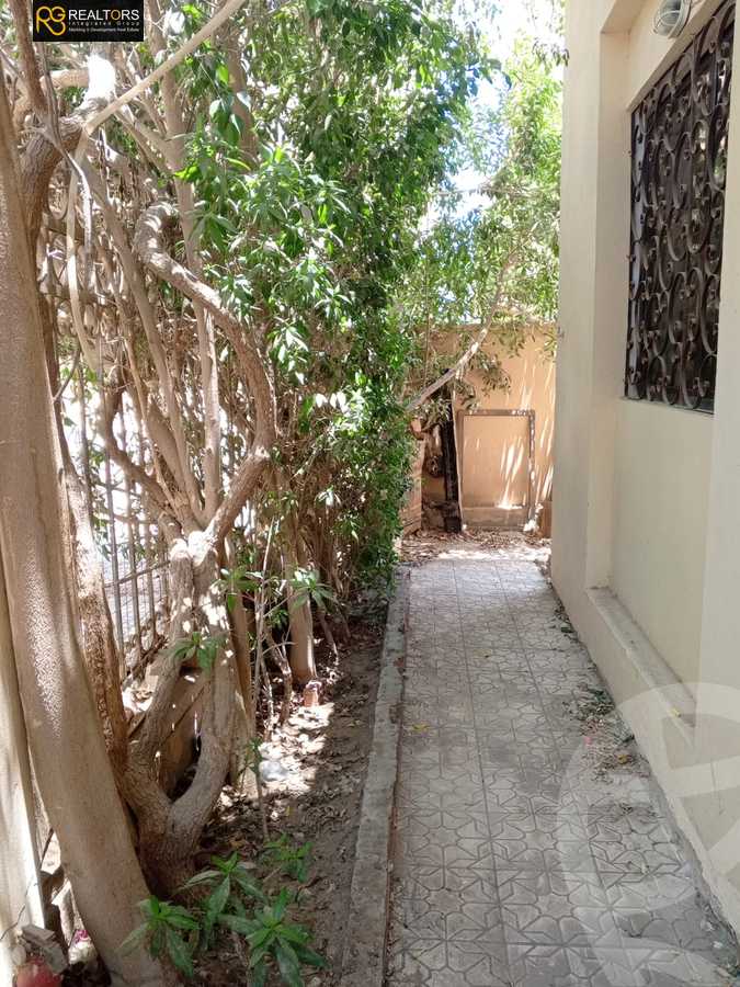 https://aqarmap.com.eg/ar/listing/6316394-for-sale-cairo-6th-of-october-hadaeq-october-kmbwnd-fy-hdyq-ktwbr-el-fardoos-city
