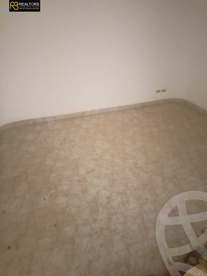 https://aqarmap.com.eg/en/listing/6366480-for-sale-cairo-el-sheikh-zayed-city-alex-cairo-desert-road-mdyn-sfnks-ljdyd-sandorini