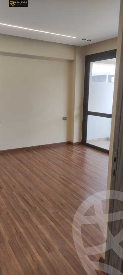 https://aqarmap.com.eg/ar/listing/6366561-for-rent-cairo-el-sheikh-zayed-city-compounds-el-patio-zahraa
