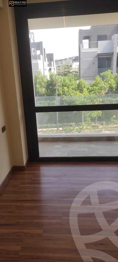https://aqarmap.com.eg/ar/listing/6366561-for-rent-cairo-el-sheikh-zayed-city-compounds-el-patio-zahraa