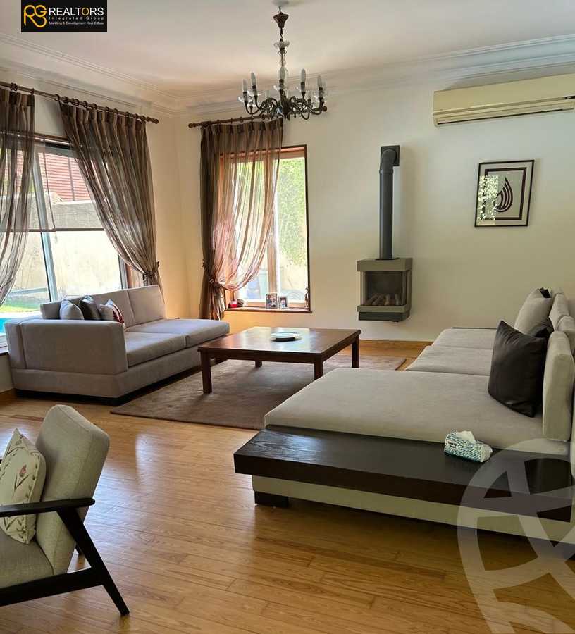 https://aqarmap.com.eg/en/listing/6376269-for-sale-cairo-6th-of-october-compounds-royal-hills