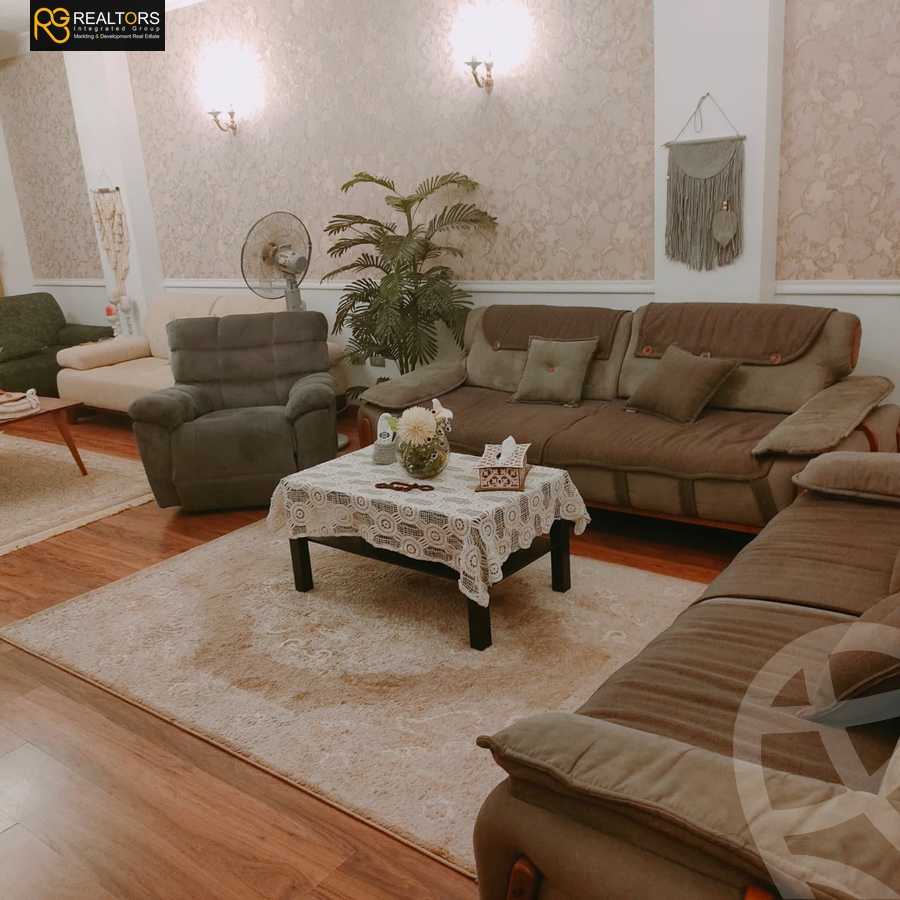 https://aqarmap.com.eg/ar/listing/6376306-for-sale-cairo-6th-of-october-ganob-el-ahyaaa-hay-el-andalous