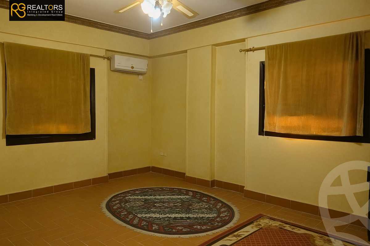 https://aqarmap.com.eg/en/listing/6376635-for-sale-cairo-6th-of-october-hadaeq-october-kmbwnd-fy-hdyq-ktwbr-el-fardoos-city