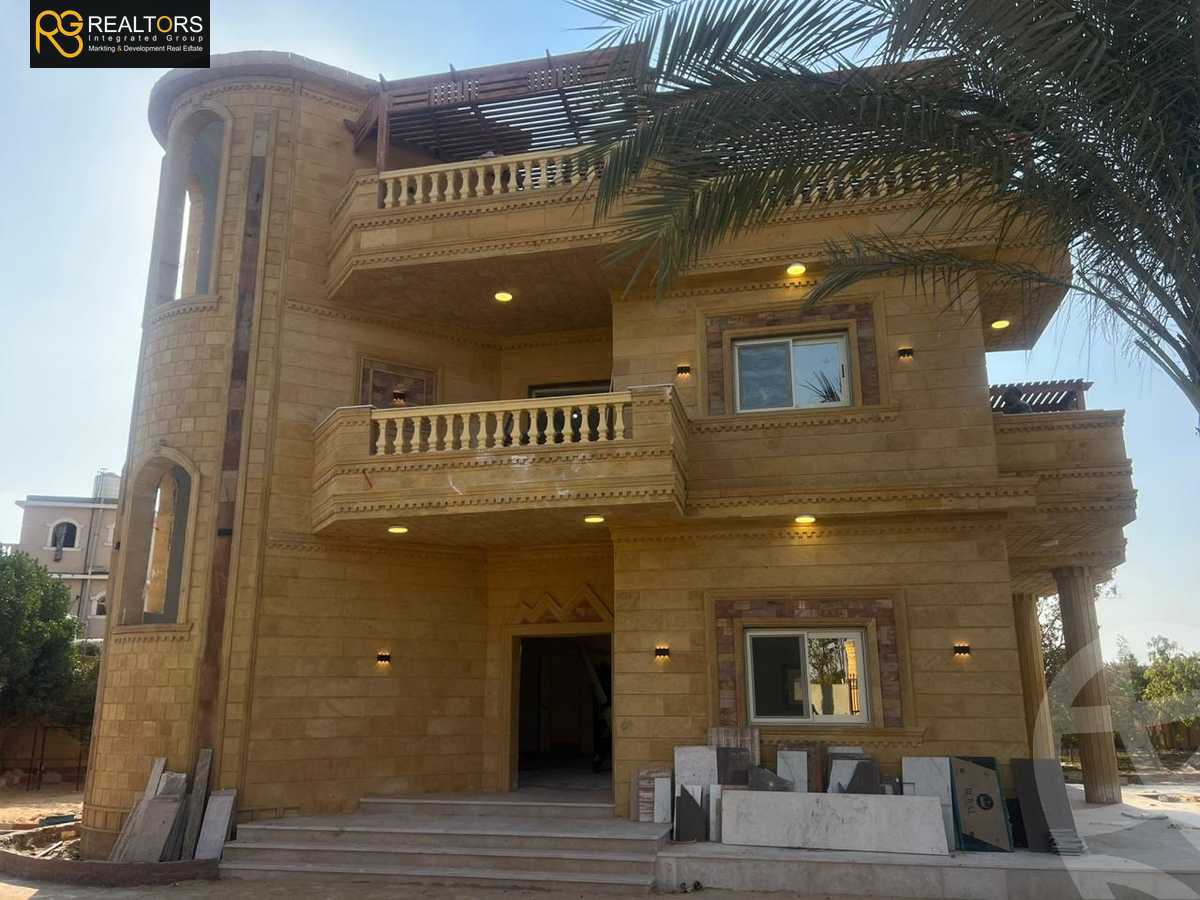 https://aqarmap.com.eg/ar/listing/6480935-for-sale-cairo-el-sheikh-zayed-city-lshykh-zyd-ljdyd-el-reef-el-oroby