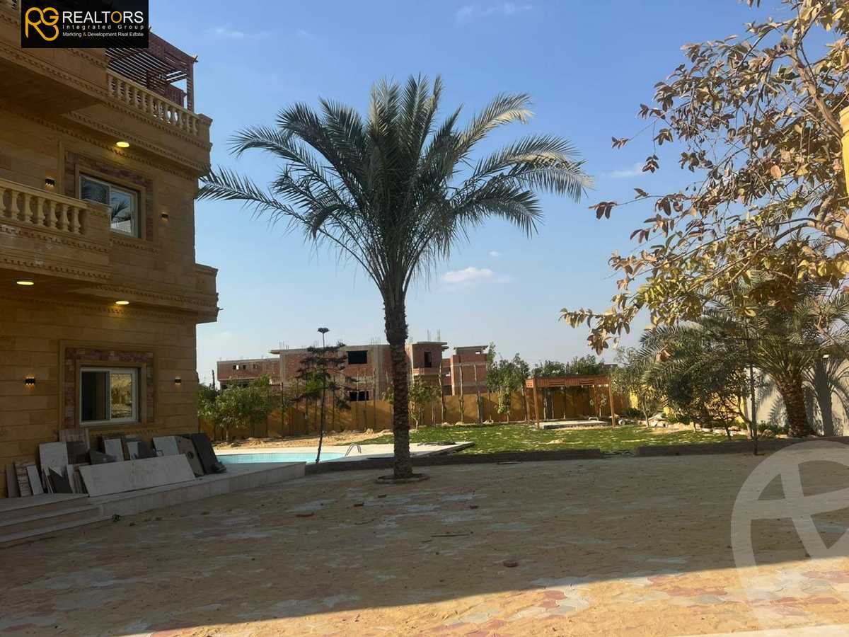 https://aqarmap.com.eg/ar/listing/6480935-for-sale-cairo-el-sheikh-zayed-city-lshykh-zyd-ljdyd-el-reef-el-oroby