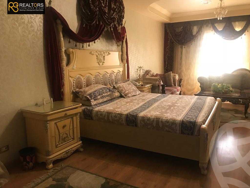 https://aqarmap.com.eg/ar/listing/6485076-for-sale-cairo-el-sheikh-zayed-city-compounds-el-yasmeen-compound