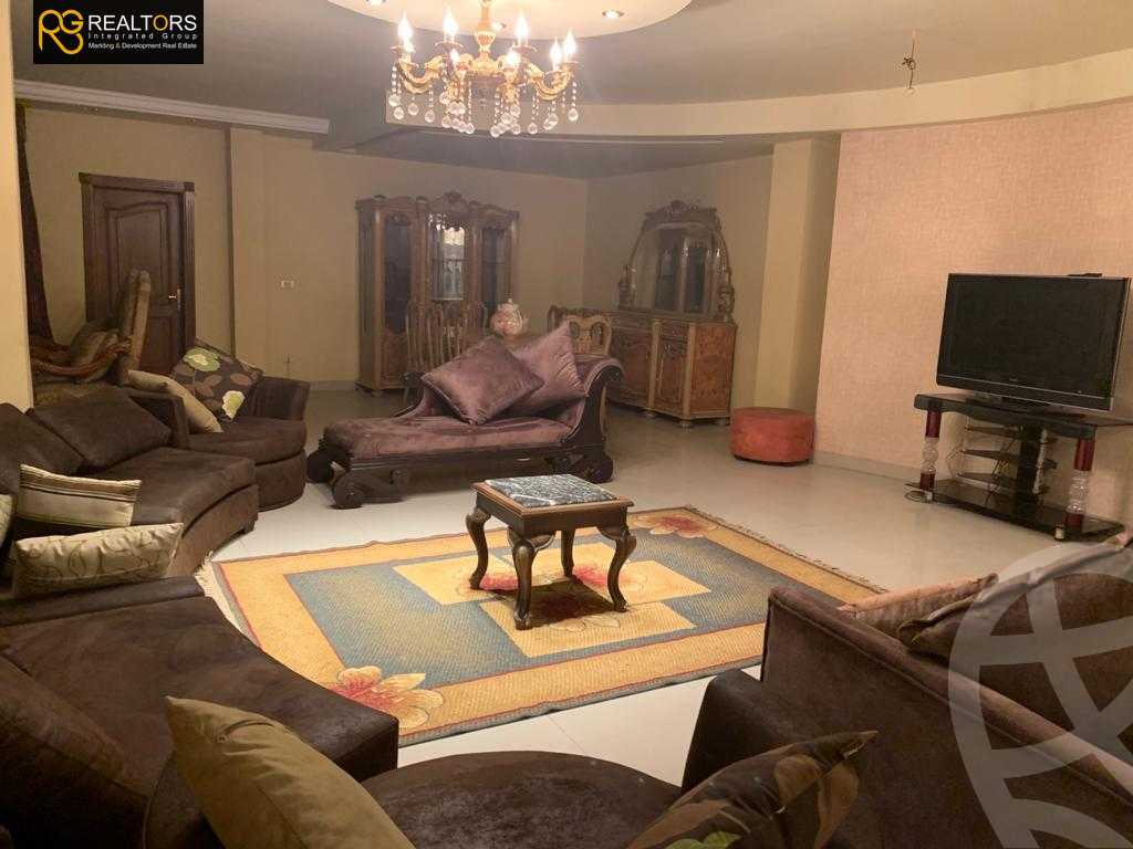 https://aqarmap.com.eg/ar/listing/6485076-for-sale-cairo-el-sheikh-zayed-city-compounds-el-yasmeen-compound