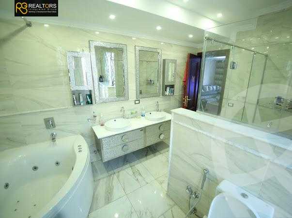 https://aqarmap.com.eg/en/listing/6490785-for-sale-cairo-el-sheikh-zayed-city-el-hay-elsabeaa-lbstn