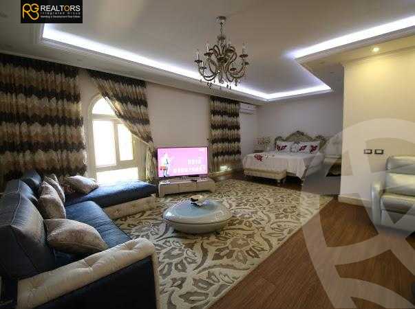 https://aqarmap.com.eg/en/listing/6490785-for-sale-cairo-el-sheikh-zayed-city-el-hay-elsabeaa-lbstn