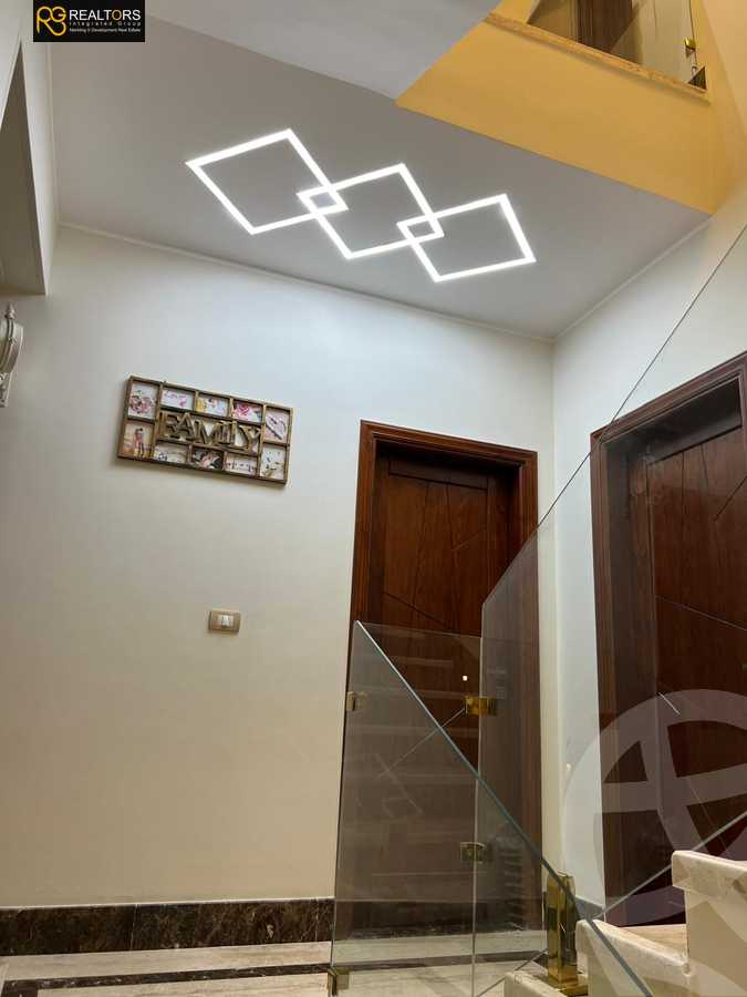https://aqarmap.com.eg/en/listing/6490884-for-sale-cairo-el-sheikh-zayed-city-compounds-el-khamayel