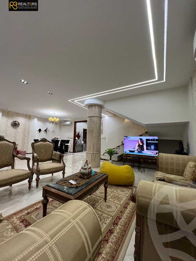 https://aqarmap.com.eg/en/listing/6490884-for-sale-cairo-el-sheikh-zayed-city-compounds-el-khamayel