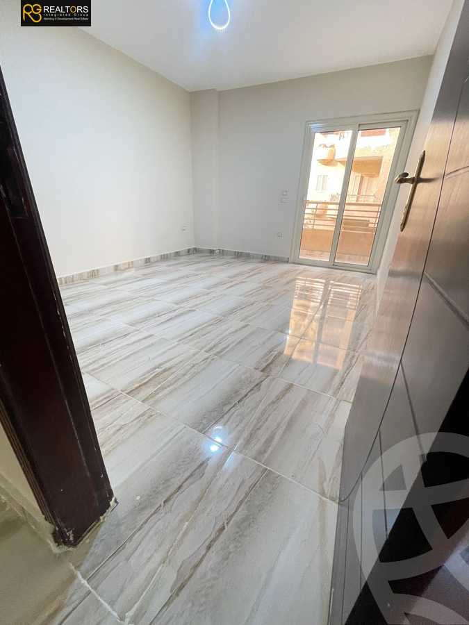 https://aqarmap.com.eg/ar/listing/6576100-for-sale-cairo-6th-of-october-el-ahyaa-neighborhood-4th-samy-abu-al-saud-st