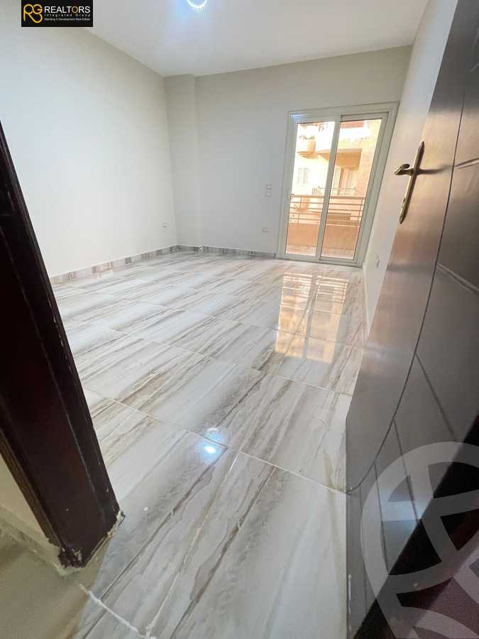 https://aqarmap.com.eg/ar/listing/6576100-for-sale-cairo-6th-of-october-el-ahyaa-neighborhood-4th-samy-abu-al-saud-st