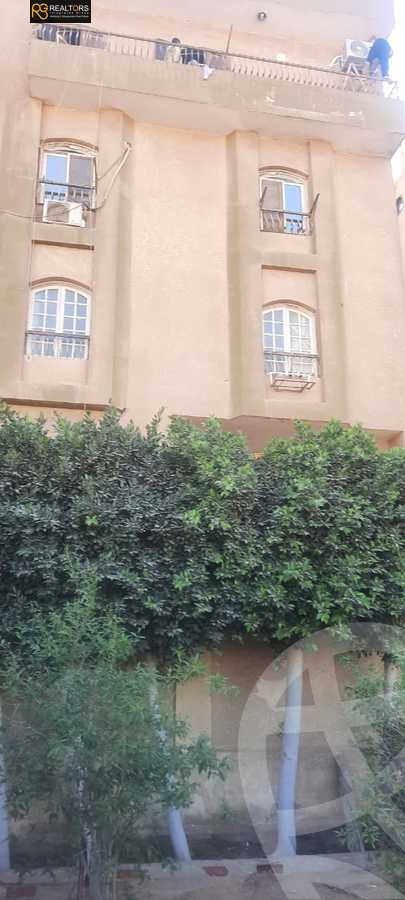 https://aqarmap.com.eg/ar/listing/6576205-for-sale-cairo-6th-of-october-el-ahyaa-neighborhood-2nd-divided-from-al-kafrawei-st