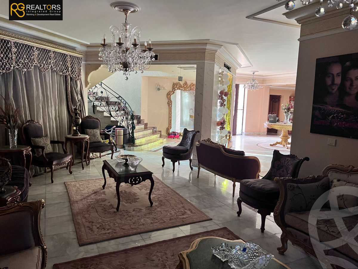 https://aqarmap.com.eg/ar/listing/6591325-for-sale-cairo-el-sheikh-zayed-city-compounds-hy-lnd