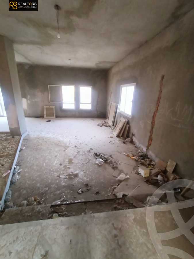 https://aqarmap.com.eg/ar/listing/6591398-for-sale-cairo-el-sheikh-zayed-city-compounds-greens
