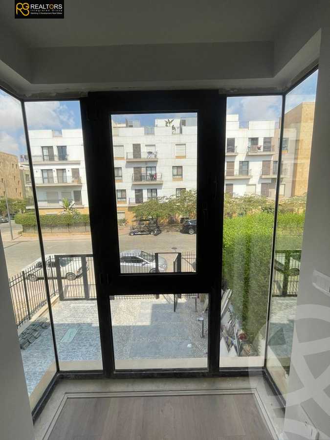 https://aqarmap.com.eg/ar/listing/6593327-for-rent-cairo-el-sheikh-zayed-city-compounds-the-courtyard
