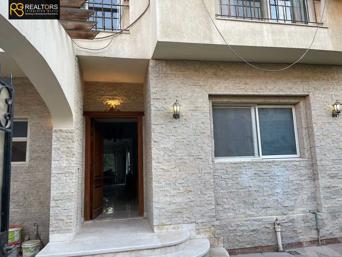 https://aqarmap.com.eg/ar/listing/6593779-for-sale-cairo-el-sheikh-zayed-city-compounds-zayed-2000