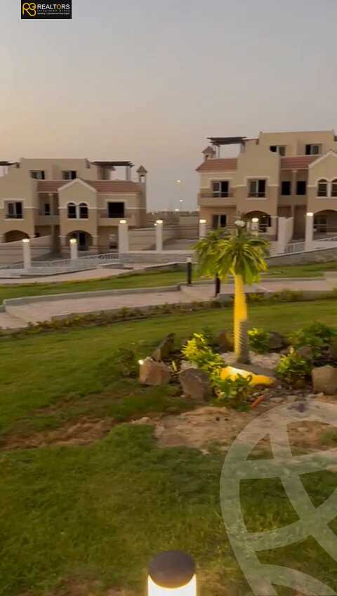https://aqarmap.com.eg/ar/listing/6594018-for-sale-cairo-el-sheikh-zayed-city-compounds-el-khamayel