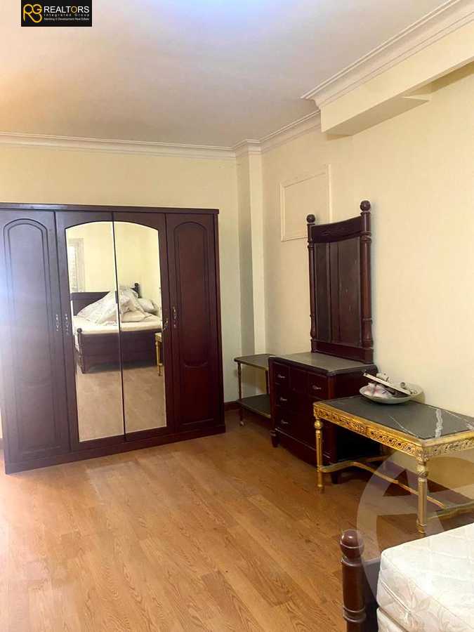 https://aqarmap.com.eg/ar/listing/6595308-for-sale-cairo-el-sheikh-zayed-city-alex-cairo-desert-road-kmbwnd-fy-tryq-skndry-lshrwy
