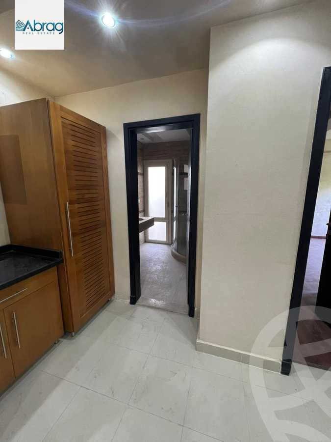 https://aqarmap.com.eg/ar/listing/5202249-for-rent-cairo-el-sheikh-zayed-city-compounds-dh-drys