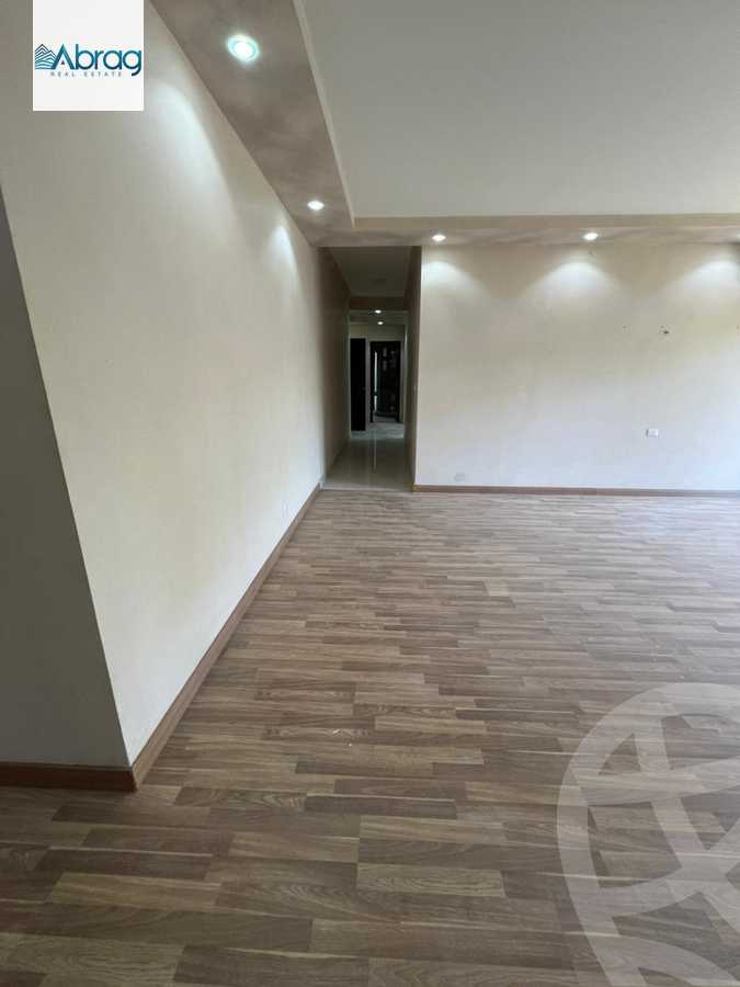 https://aqarmap.com.eg/ar/listing/5202249-for-rent-cairo-el-sheikh-zayed-city-compounds-dh-drys