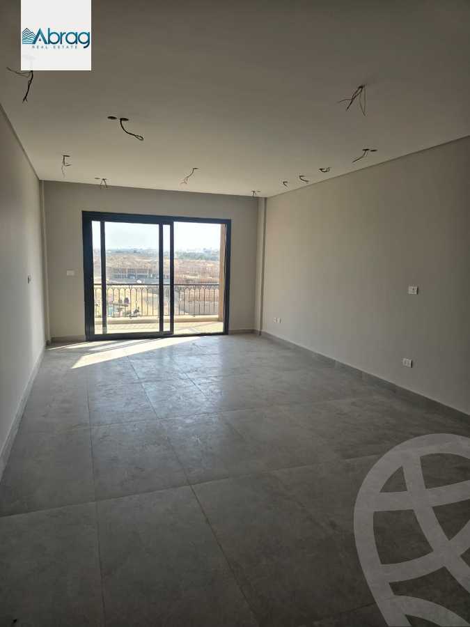 https://aqarmap.com.eg/ar/listing/6241754-for-rent-cairo-el-sheikh-zayed-city-compounds-kmbwnd-fyldj-wyst-dr-llttwyr